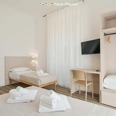 Civico76 - Interno1, Terremarine * La Spezia